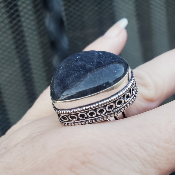 New Huge Heart Shaped Iolite in Sunstone 925 Silver Ring. - Picture 14 of 16